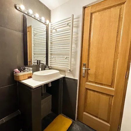 Sunflower Free Parking * Craiova