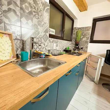 Sunflower Free Parking *