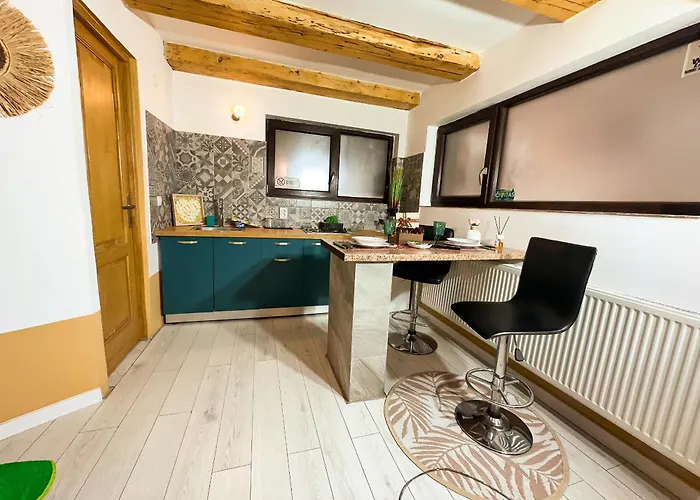 Sunflower Free Parking